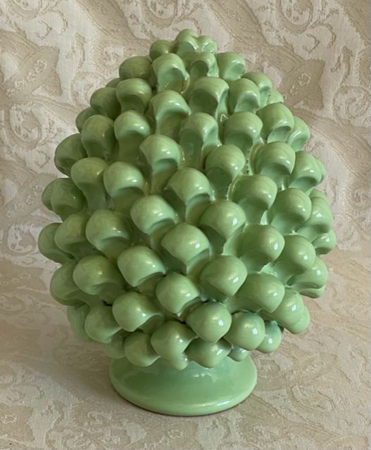 Pine cone h20 pistachio green